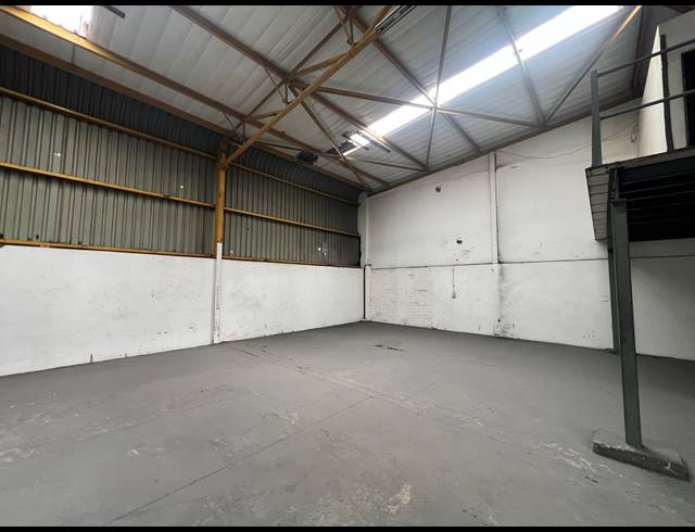 407M² WAREHOUSE TO LET IN KYA SANDS